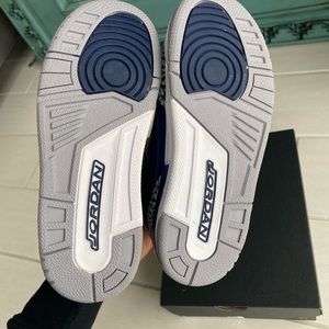 SOLD ‼️ Jordan 3 Midnight Navy 2021